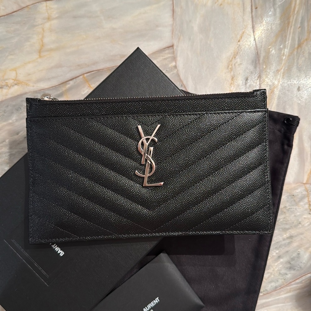 Matelasse leather Pouch. Black/ New Condition